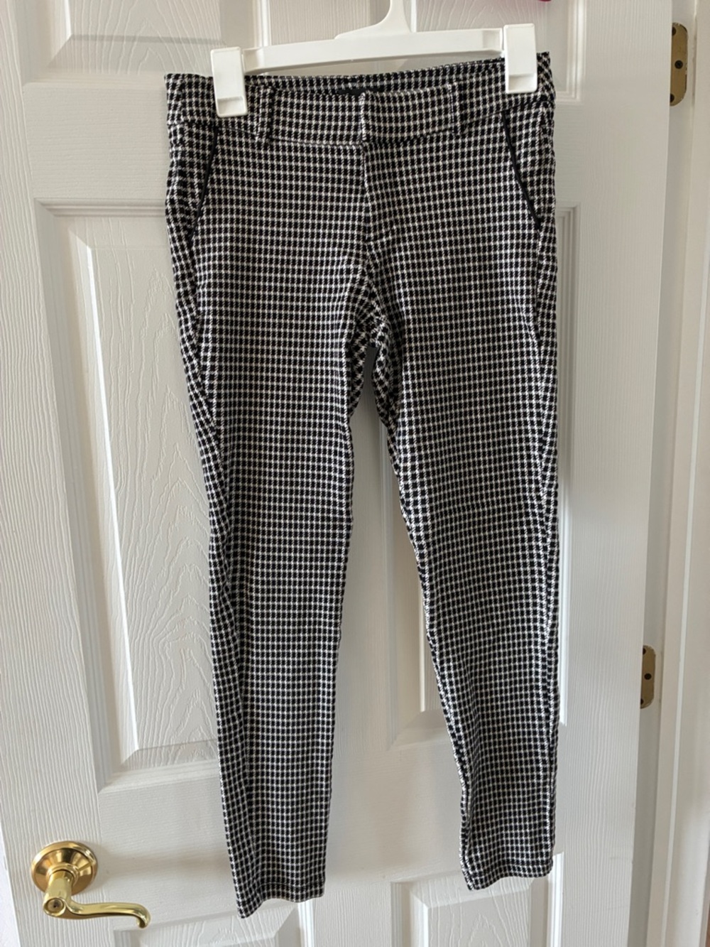 Black & White Houndstooth Women’s Dress Pants